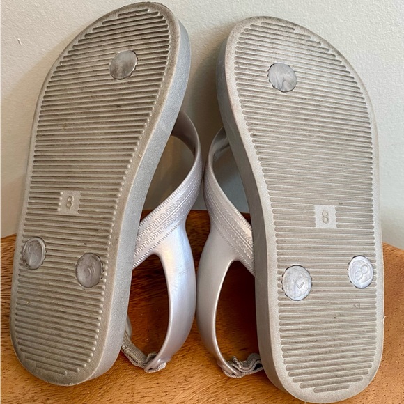 3 for $ 15 Old Navy Silver sandals - Picture 7 of 7